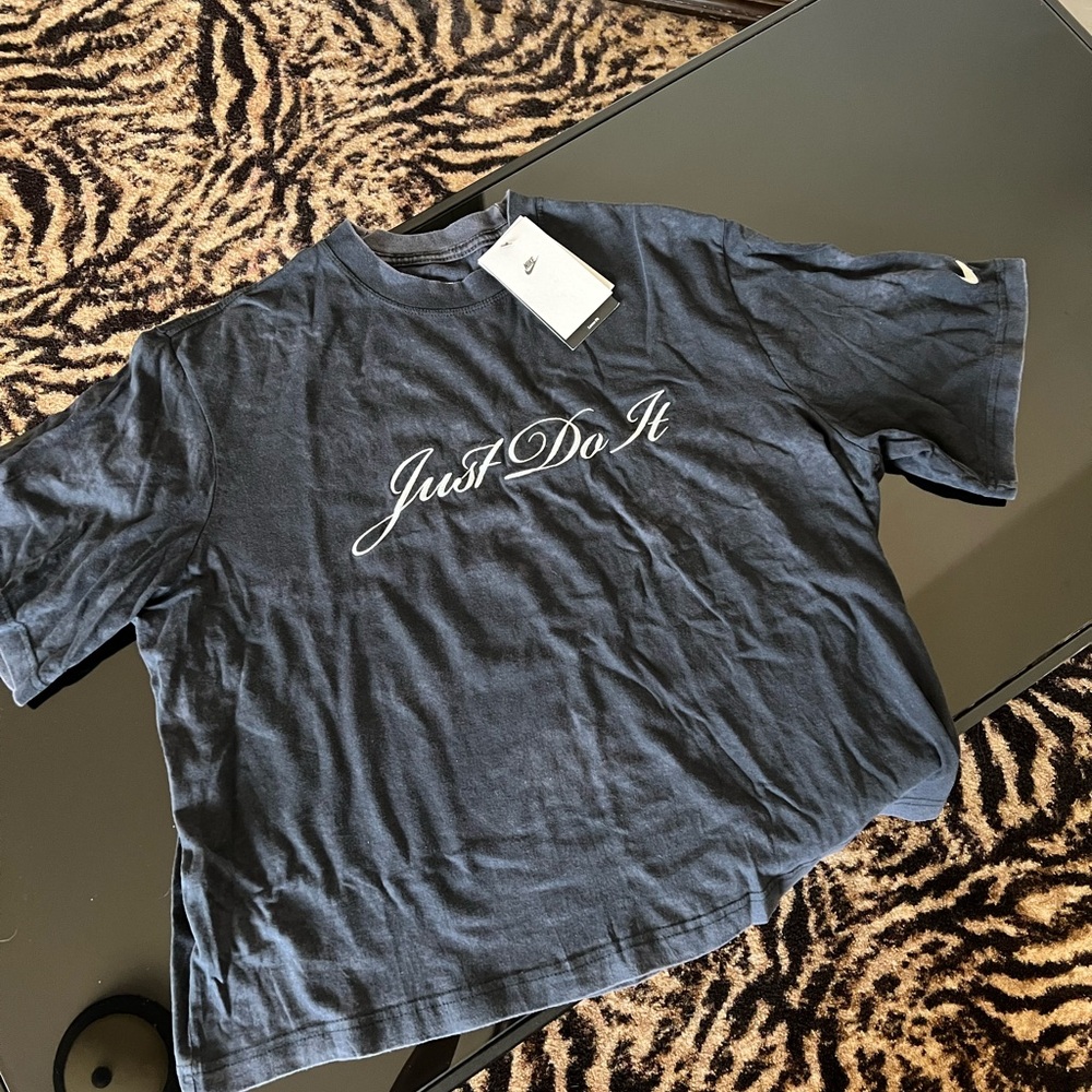 Nike Just Do It T-Shirt in Faded Black